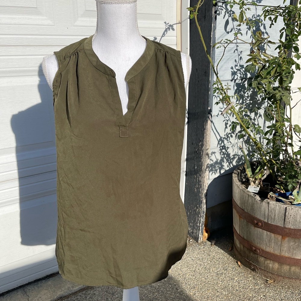 Simply Styled top